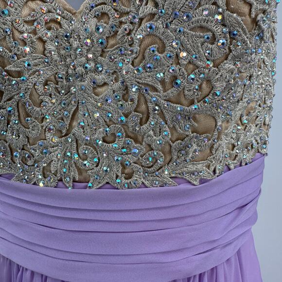 La Femme Prom Dress SZ 6 Pale Purple Formal Gown Embellished Lace Top Sleeveless - Picture 10 of 14
